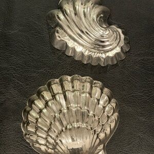 Vintage Clam Shell Baking Molds Pans Tins Set of Two